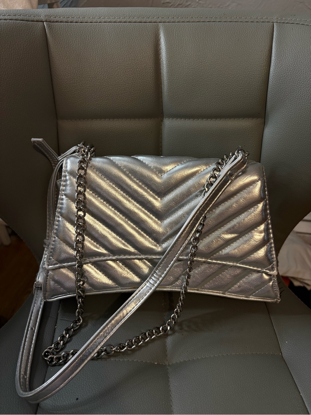 Silver Quilted Chain Strap Crossbody Bag